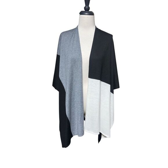 Echo NWT Colorblock Ruana Black Grey and White Poncho Shawl Wrap One size - Picture 1 of 4
